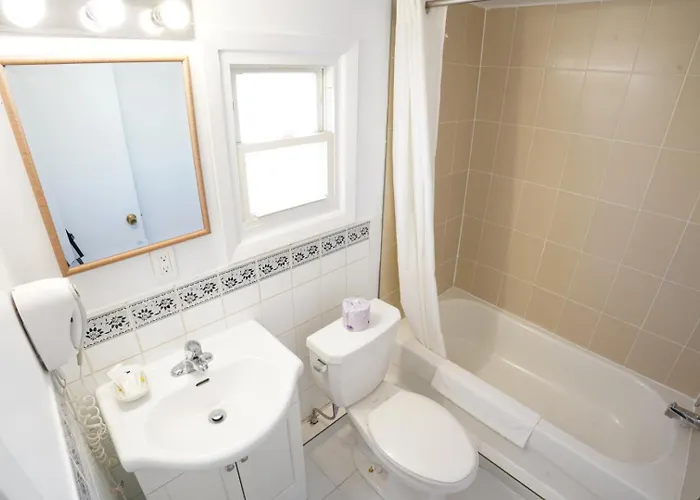 Family Two-Bedroom King Suite