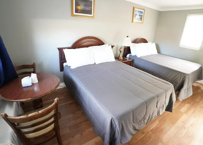 Family Two-Bedroom King Suite
