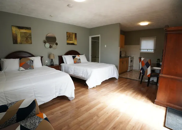 Queen Room
