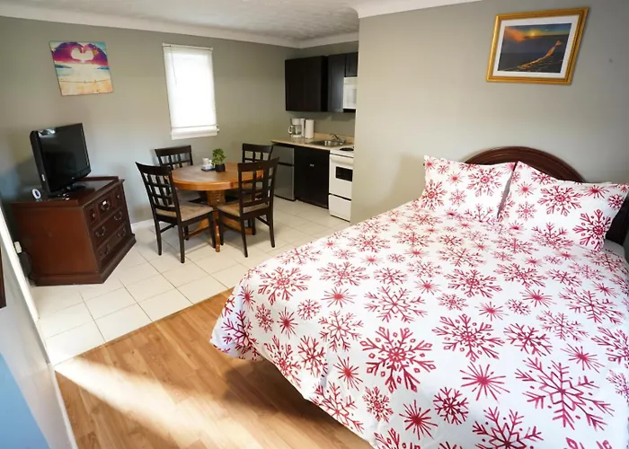 Family Two-Bedroom King Suite